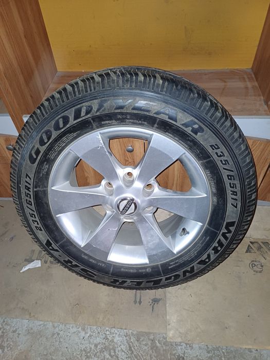 Продам колесо от джипа