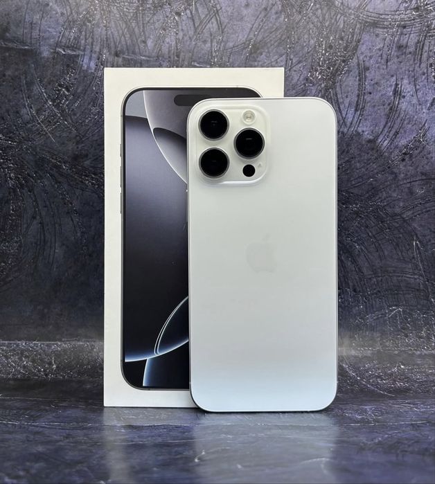 Айфон Iphone 16 Pro Max 512gb в новом состоянии ,на гарантии