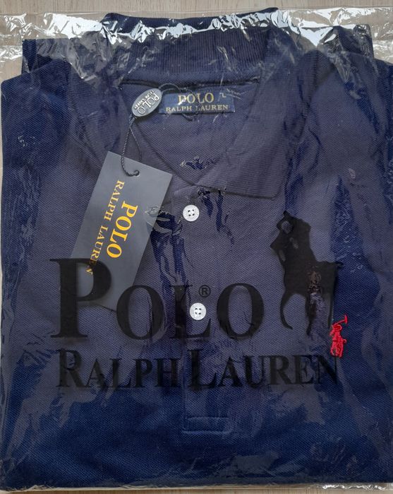 Нови тениски с яка