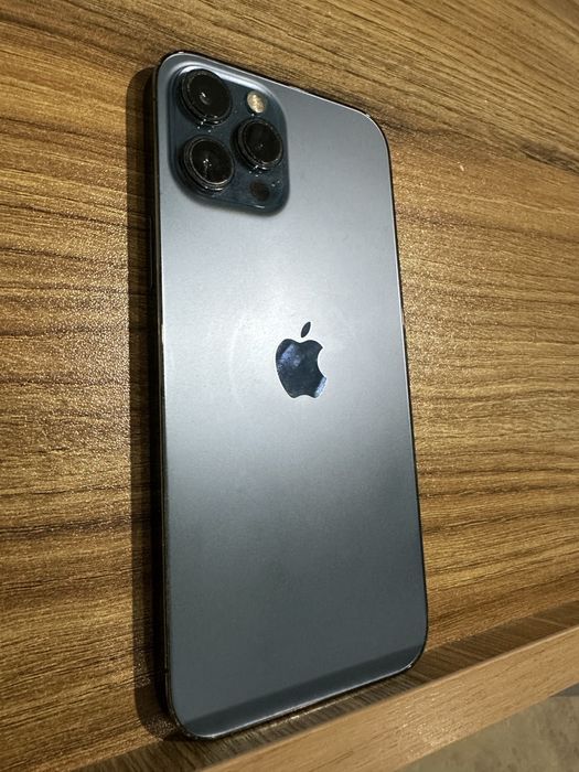 Iphone 12 pro max blue