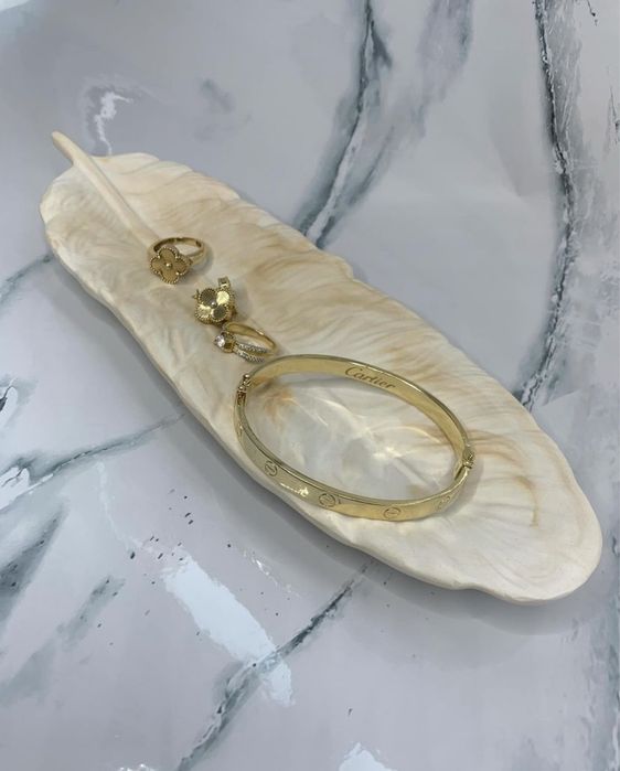 Декор из гипса