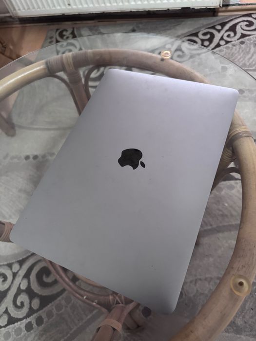 Laptop MacBook Pro 13