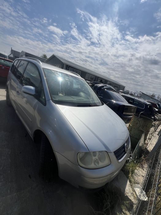 Vand bara fata capota usi haion motor 1.6 benzina vw touran
