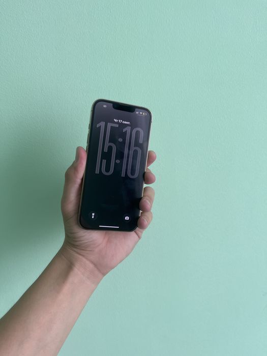 Iphone 13pro золотистый