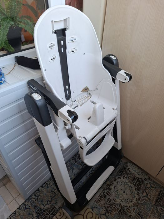 Стульчик для кормление..