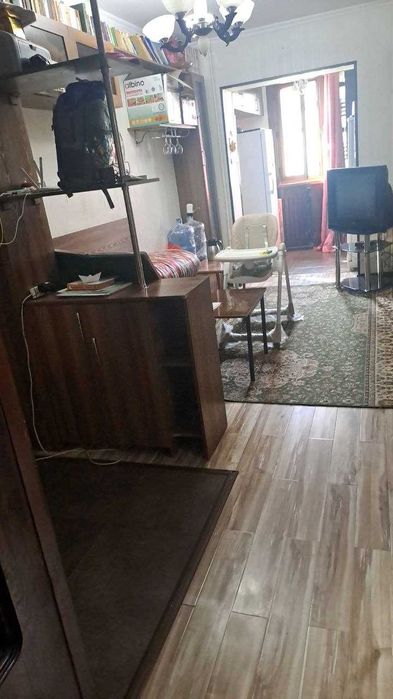 Kvartira sotiladi 2 xonali 3 xona qilingan, g'ishtli dom 18 kvartal