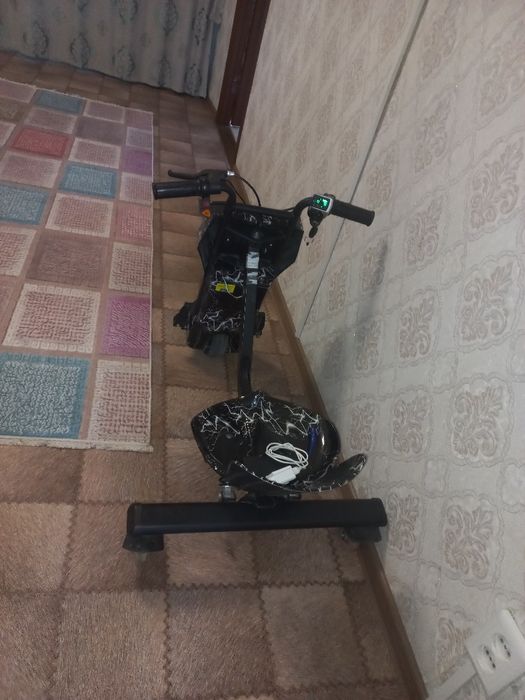 Продам электро самокат трип