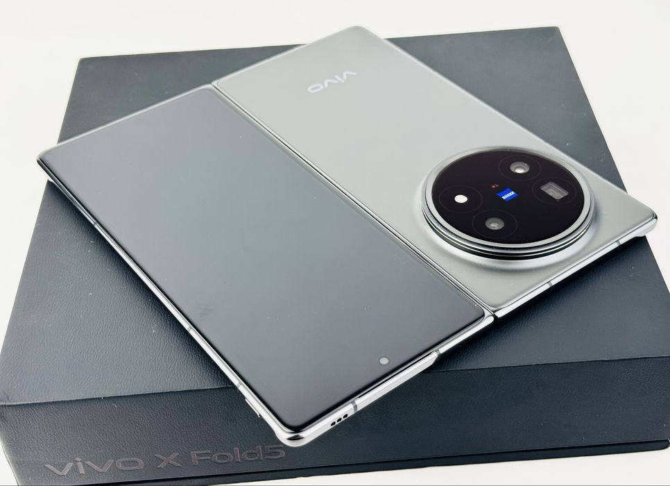 НОВ! Vivo X Fold 5 256GB 12RAM Black Гаранция!
