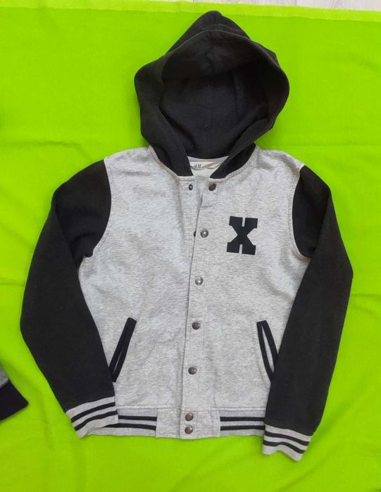 Суитчър за момче на Waikiki и Н&М