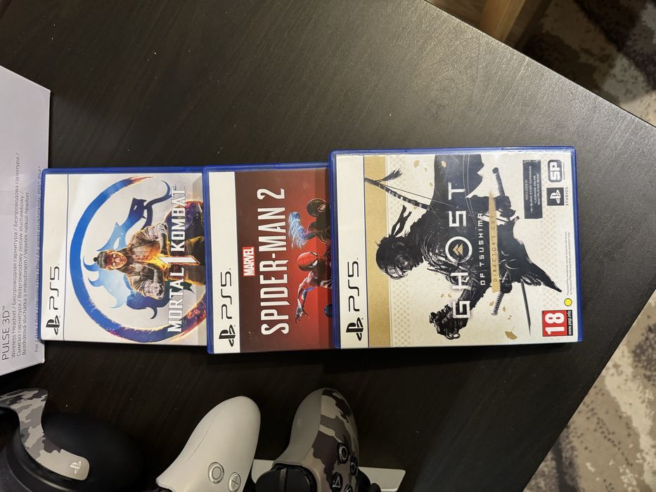 Playstation 5 Disk edition - 2 контролера - слушалки Pulse 3D - 3 игри