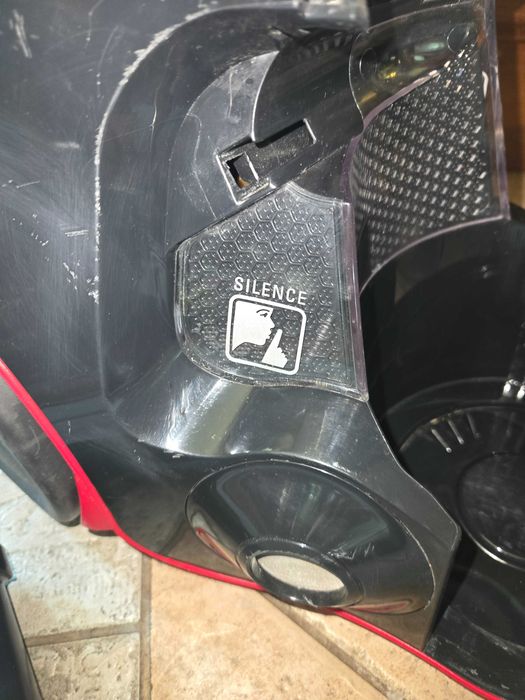 Прахосмукачка Rowenta silence force cyclonic 2100w