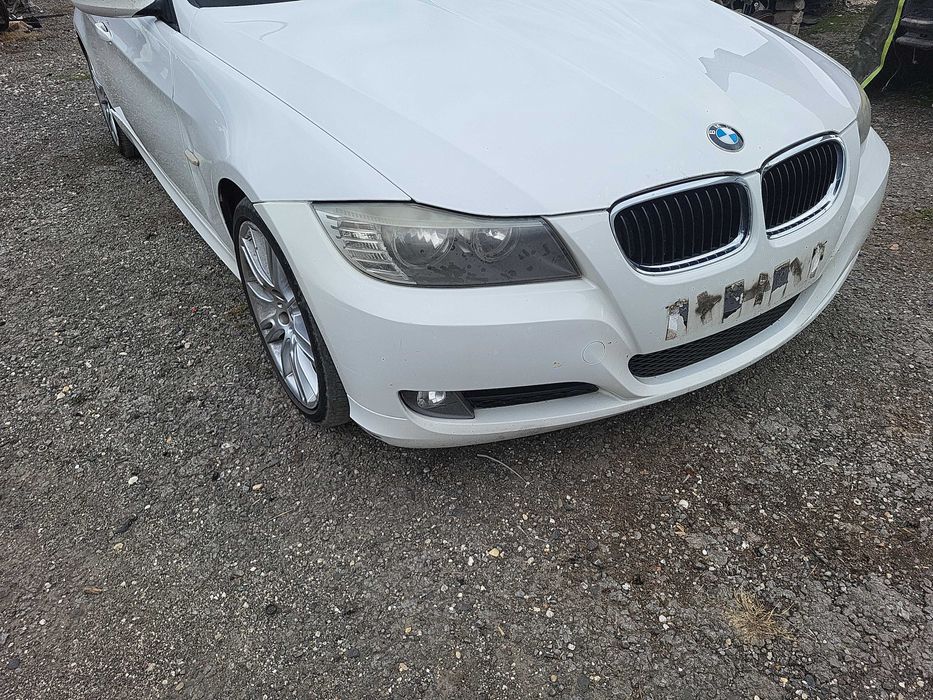 Dezmembrez bmw e90 320d an 2011,jante M pe 18