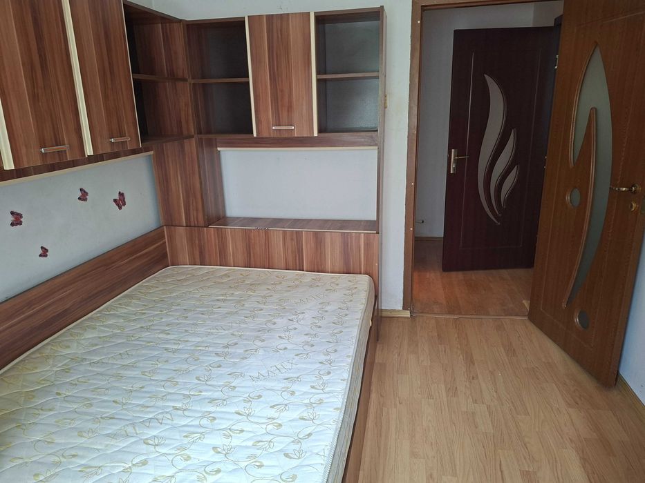 Vand apartament 3 camere