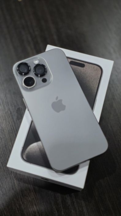 Айфон 15 про (iPhone 15 pro)