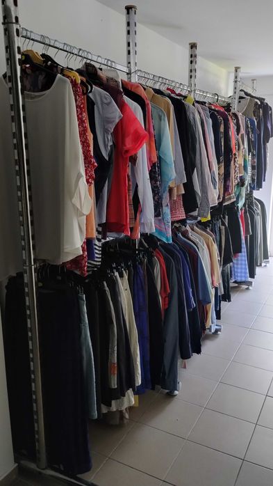 HAINE S-H,stendare și rafturi