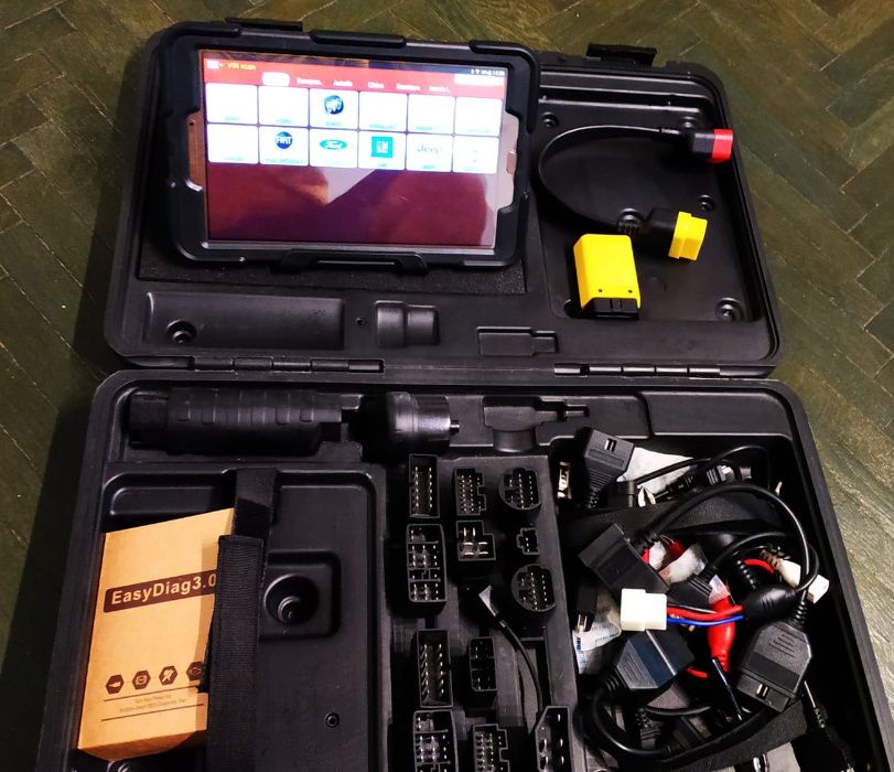 Kit Tester Auto Launch x431 Tableta 10' + Cutie Adaptori Originali !