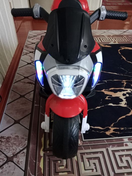 Продам Детский Электро-Скутер.