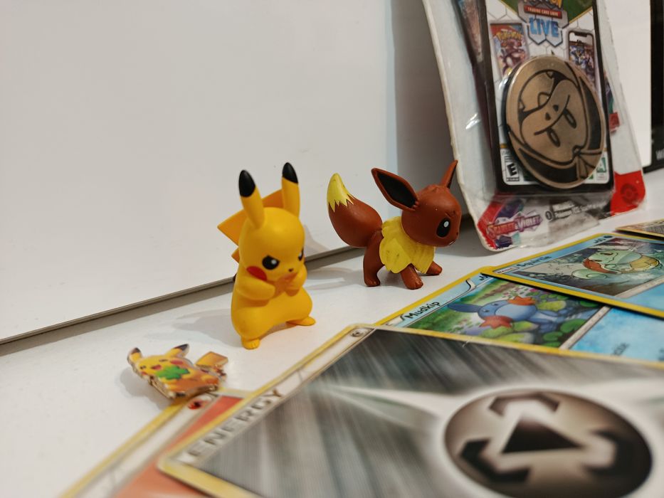 Set 11 cartonase originale și 6 cartonașe vechi Pokemon Scarlett