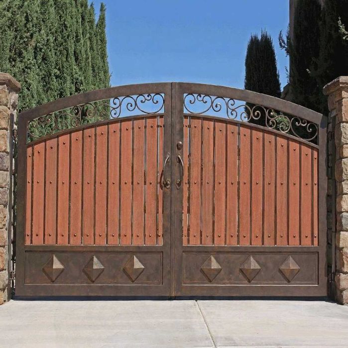 Poarta auto, pietonala la comandă – design unic!