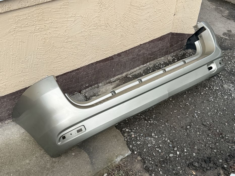 Передний, задний бампер. Ваз (Лада) Ларгус.