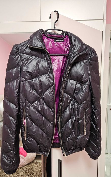 Дамско черно яке TOTALLY ERECTED