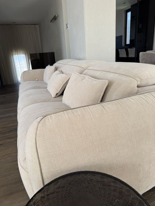 Италиански триместен диван Natuzzi