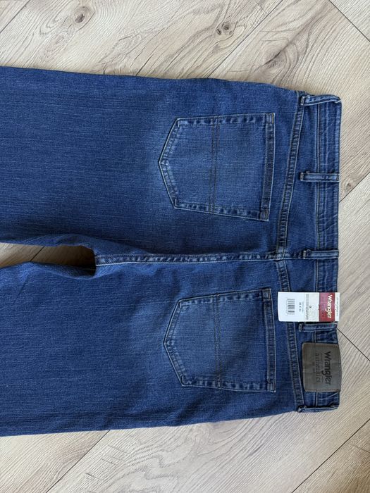 Blugi WRANGLER Albastru Barbati | Marime 36 x 34 (Talie 95 cm)