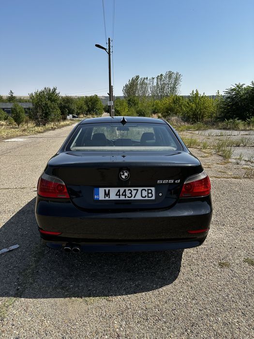 Продава се Бмв е60 525д
