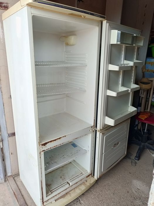 Продаю холодильник.