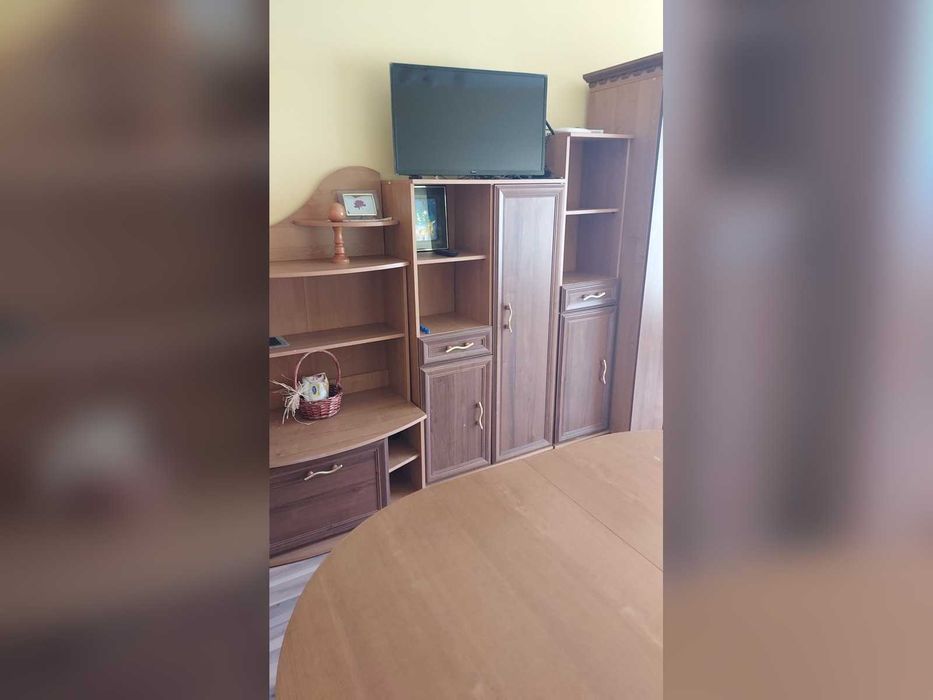 Просторен обзаведен тристаен апартамент, 90 кв.м, в саниращ се блок – ж.к. „Дружба“, Сливен