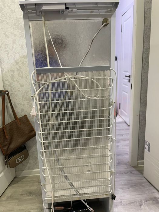 Продам холодильник бирюса