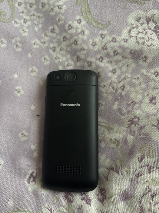 Vand telefon cu butoane nou