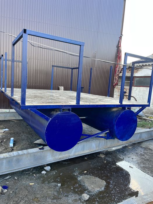 Vand pontoane metalice plutitoare