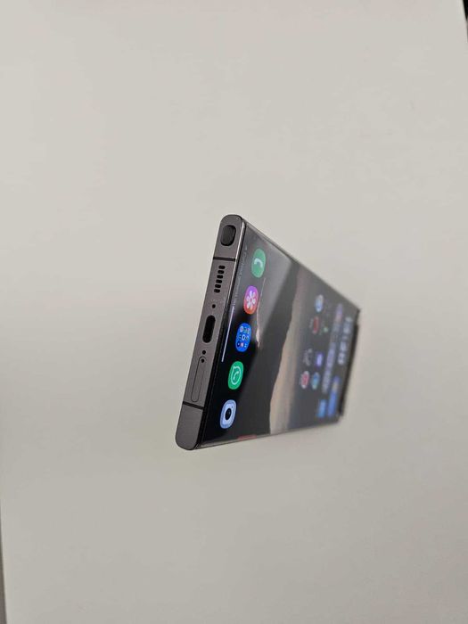 Samsung Galaxy S23 Ultra, 256gb stocare, 8gb RAM