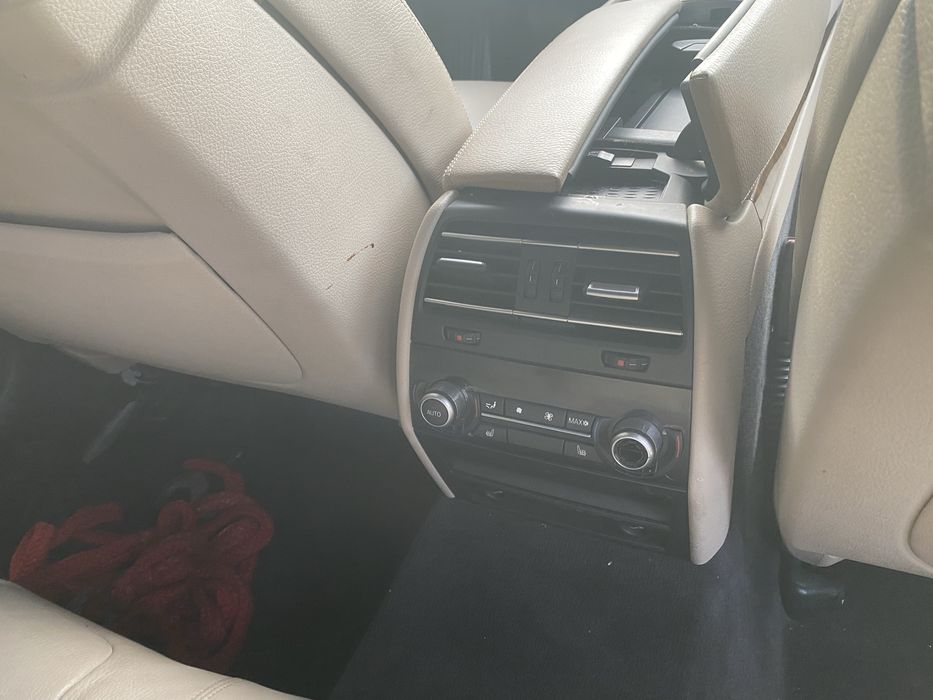 Dezmembrez bmw seria 7 F01 plansa bord interior