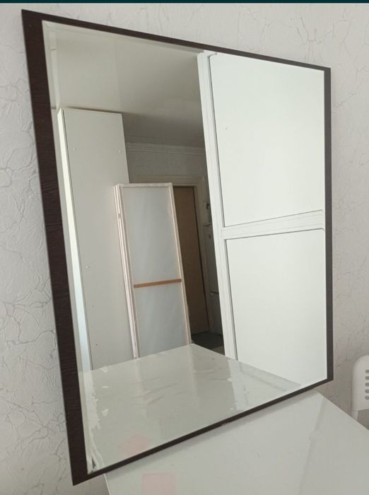 Продам кушетку и помощницу 33500