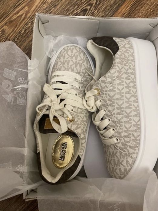 Продам новые кеды Michael kors