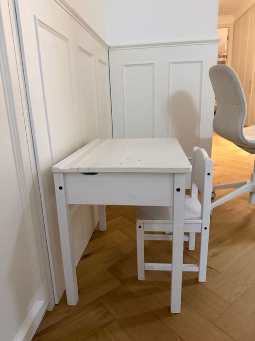 Детский стол и стул