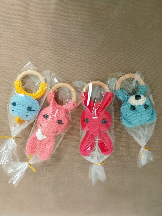 Вязание игрушки.