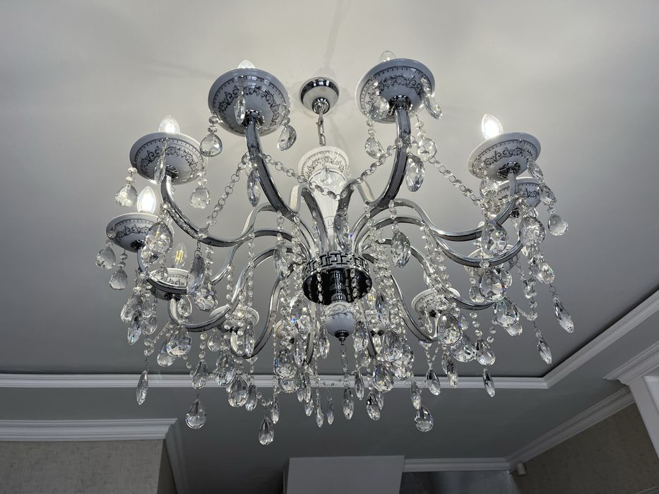 Люстра повесная для зала