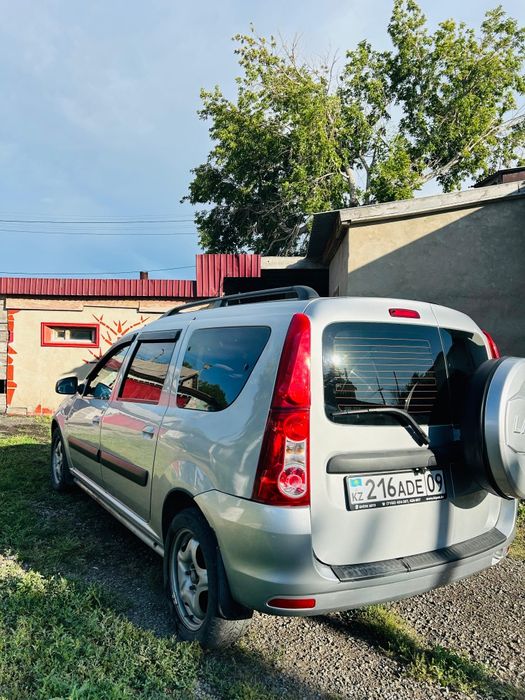 Сатылады Ларгус минивен