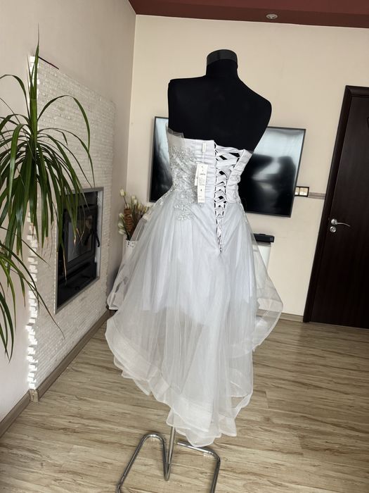 Къса официална рокля- Чисто нова!