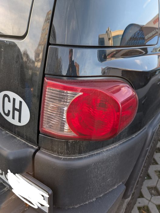 FJ cruiser Toyota на части . Броня и фарове