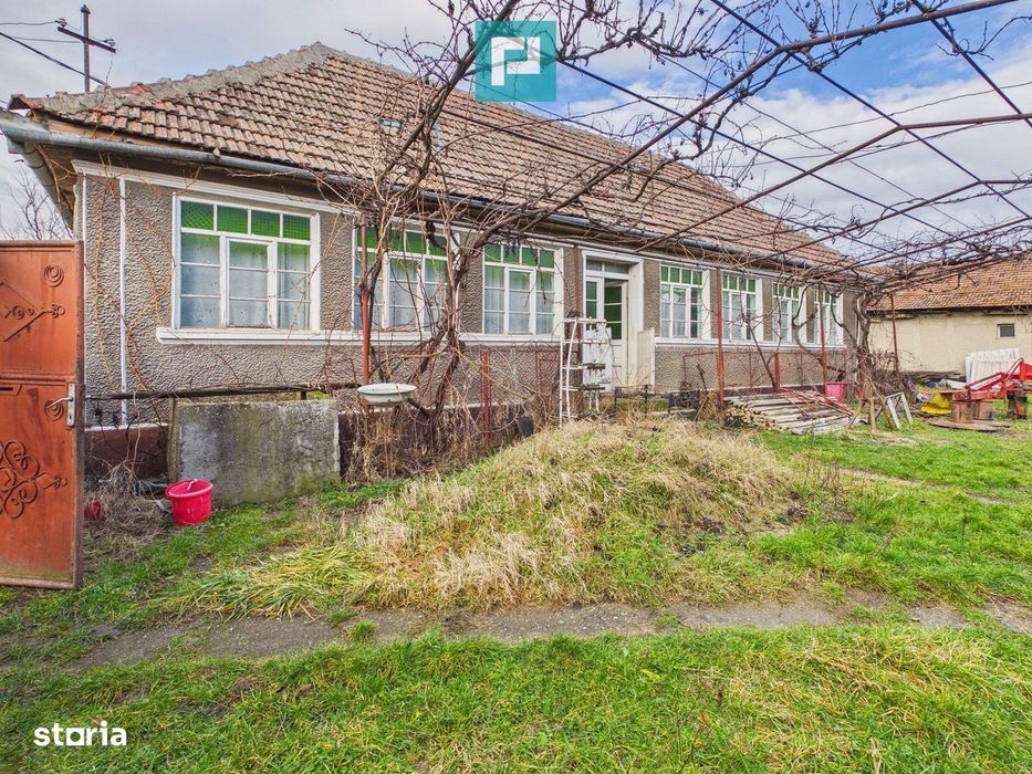 Casă cu teren generos, 4.000 mp, Chijic – Bihor