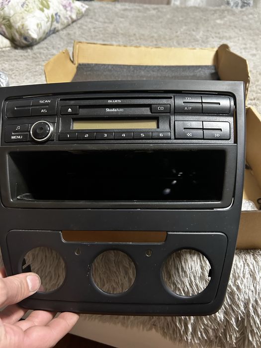 Продам магнитолу