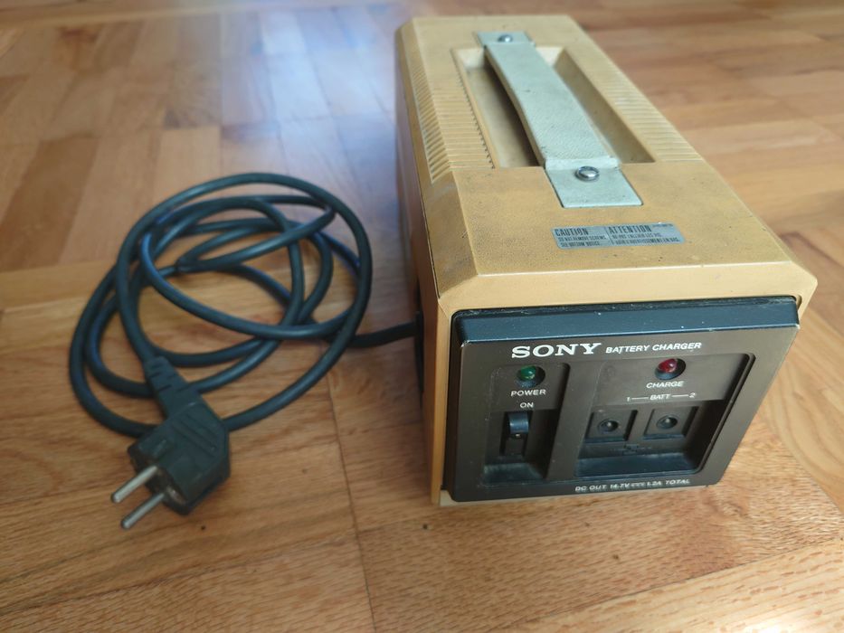 Камера SONY DXC-1800P