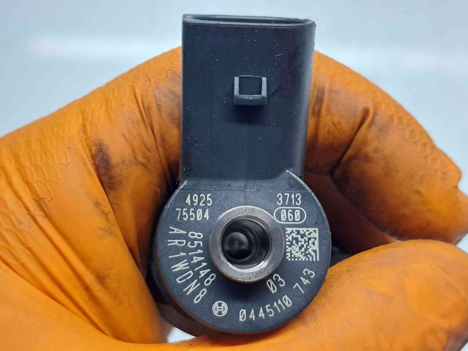 Injector  Bmw 3 (F30) [Fabr 2012-2017] 8514148-03 / 0445110743 2.0 B47