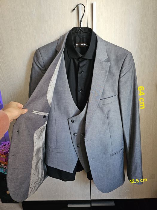Costum ESCUDO bărbați gri cu cămașă neagră