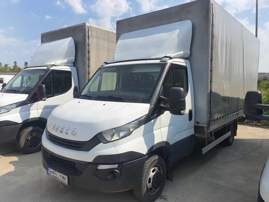 Autoutilitara Iveco Daily 35 C15 cu prelata