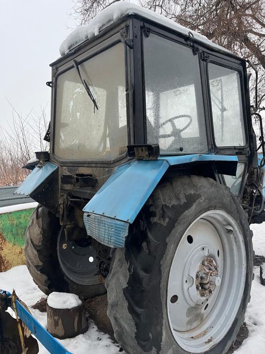 Продам трактор 2004 года